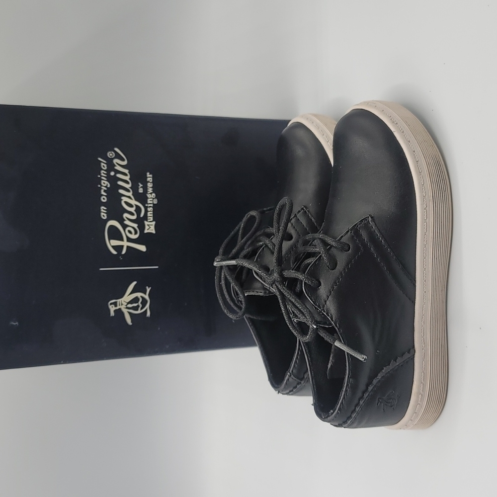 An Original Penguin by munsingwear boys oxfords size 9C